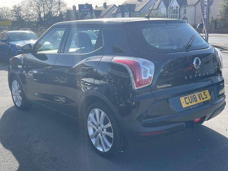 Used SsangYong Tivoli 115 HP (84 kW) 2018 Black SUV
