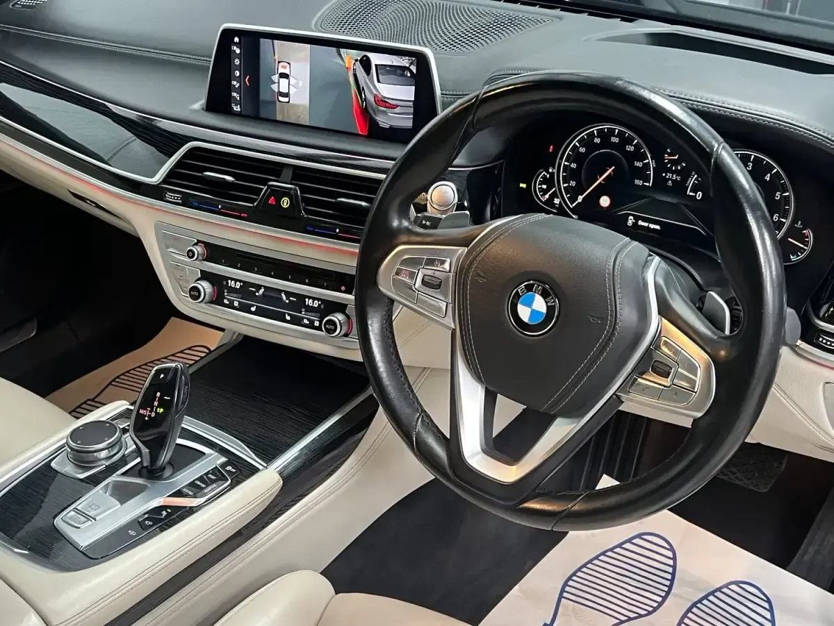 Used BMW 750 M Sport 450 HP (330 kW) 2017 Black Sedan