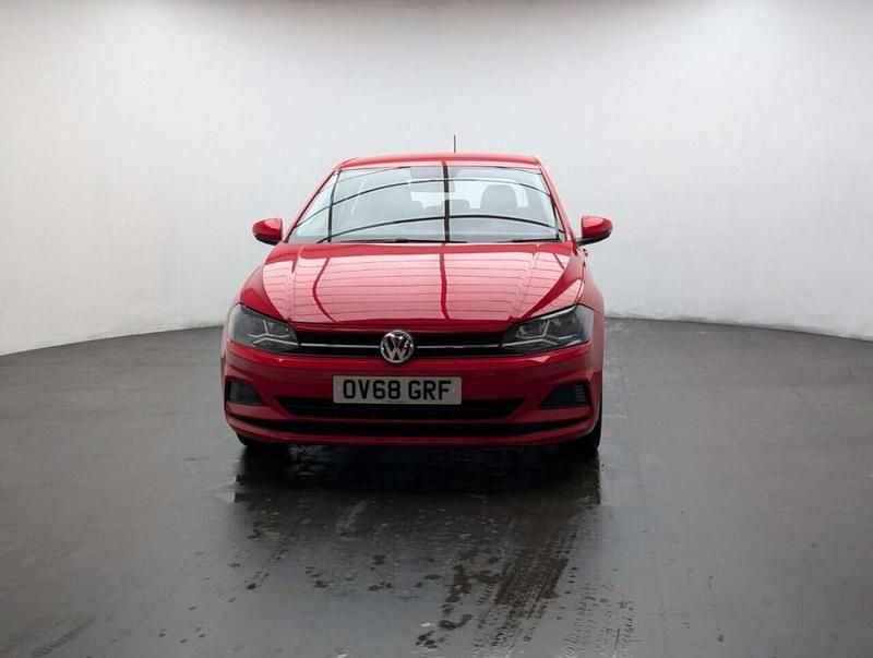 Used VW Polo SE 95 HP (69 kW) 2018 Red Hatchback