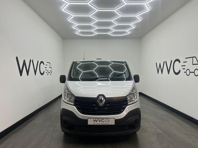 Used Renault Trafic Business 2018 Silver MPV