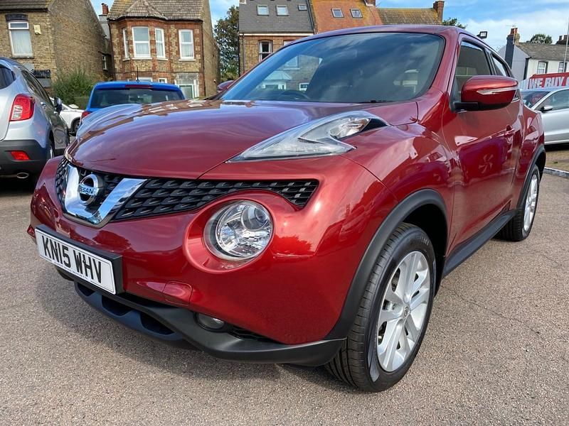 Red Used 2015 Nissan Juke Acenta Premium SUV | £7,695 (A bit pricey) - Image 1/4