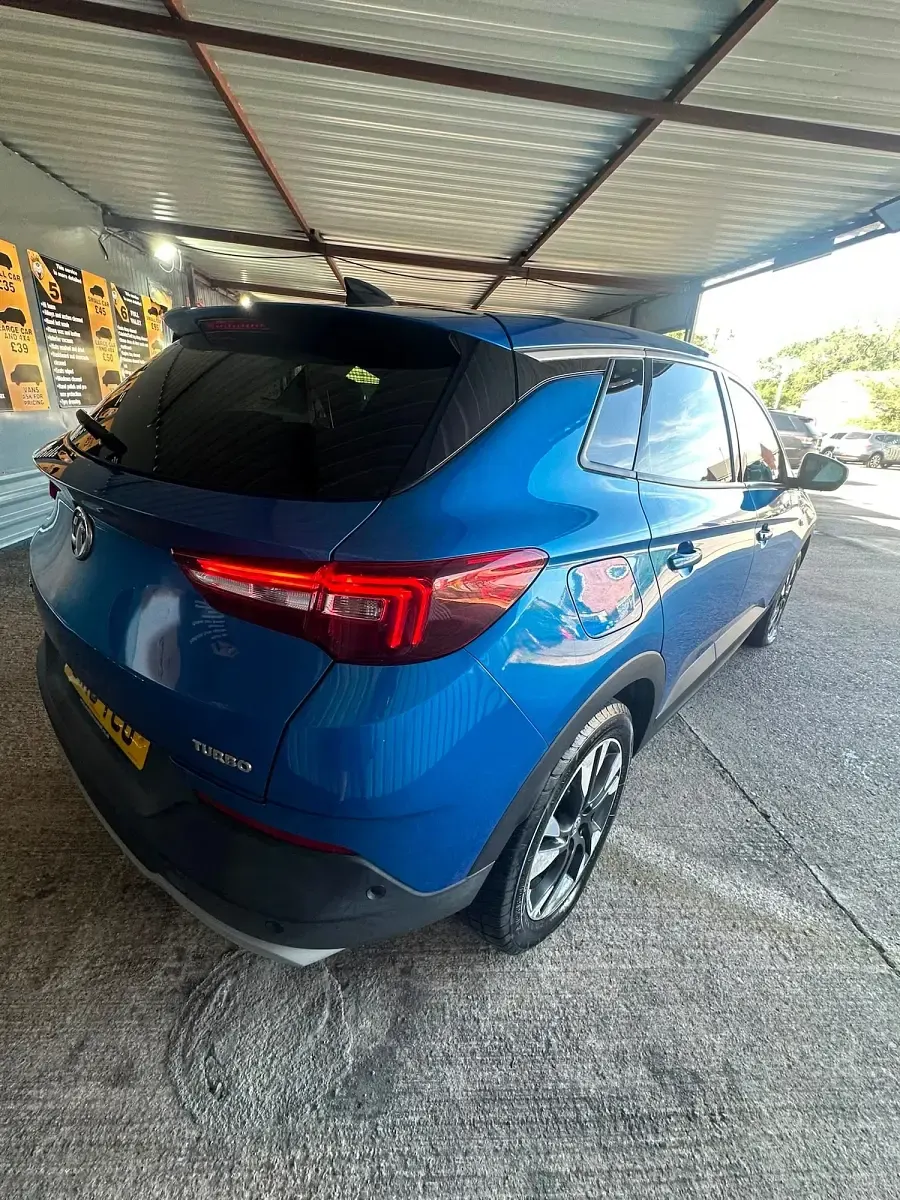 Used Vauxhall Grandland X Sport 130 HP (95 kW) 2018 Blue SUV