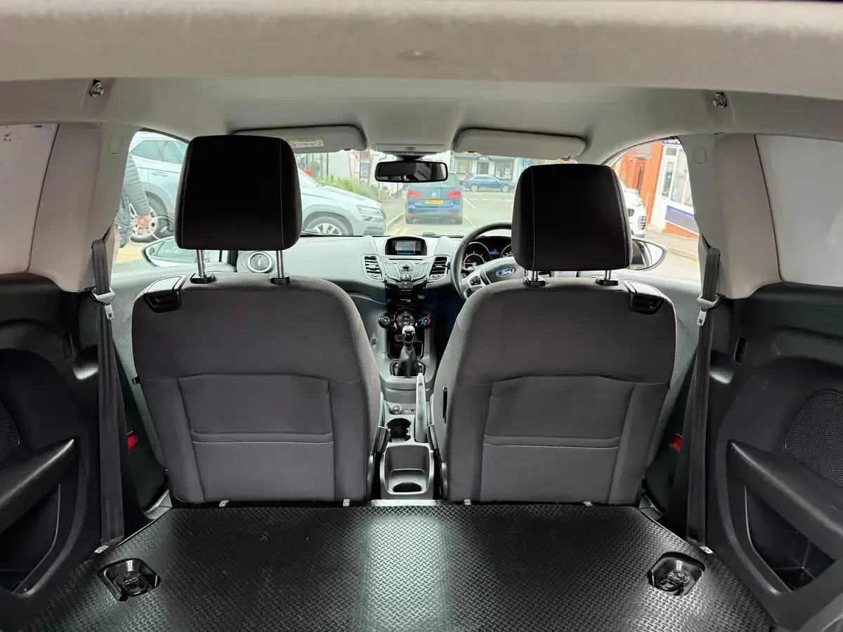 Used Ford Fiesta Sport 95 HP (69 kW) 2013 White Van