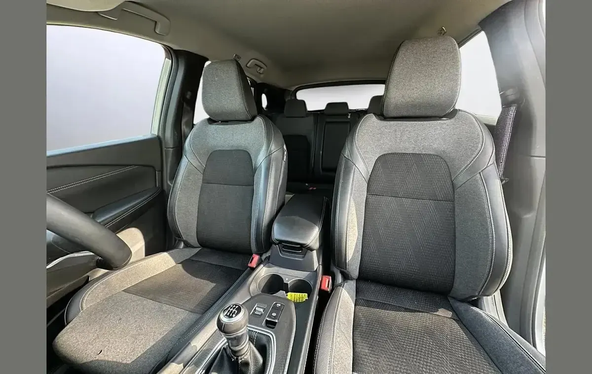 Used Nissan Qashqai N-Connecta 138 HP (101 kW) 2025 Silver SUV