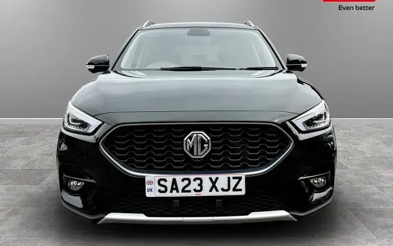 Usado MG ZS Exclusive 111 HP (81 kW) 2023 Preto SUV