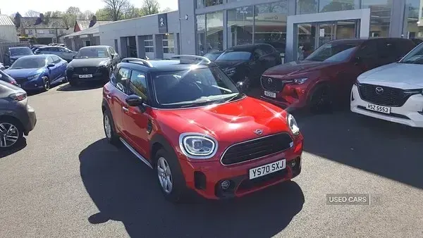 Begagnad Mini Cooper Classic 2020 Röd Halvkombi