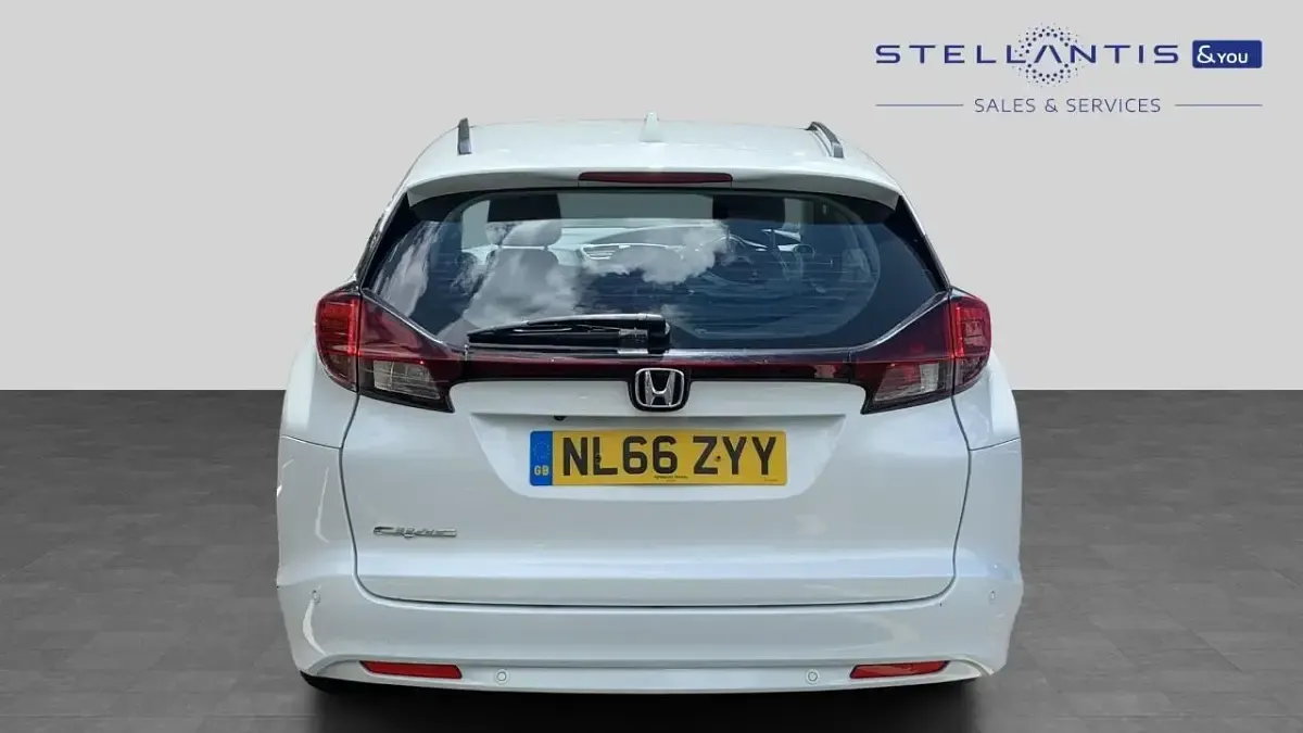 Used Honda Civic SE Plus 140 HP (102 kW) 2016 White Estate