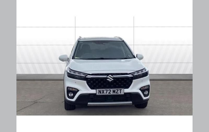 Used Suzuki SX4 S-Cross 129 HP (94 kW) 2022 White SUV