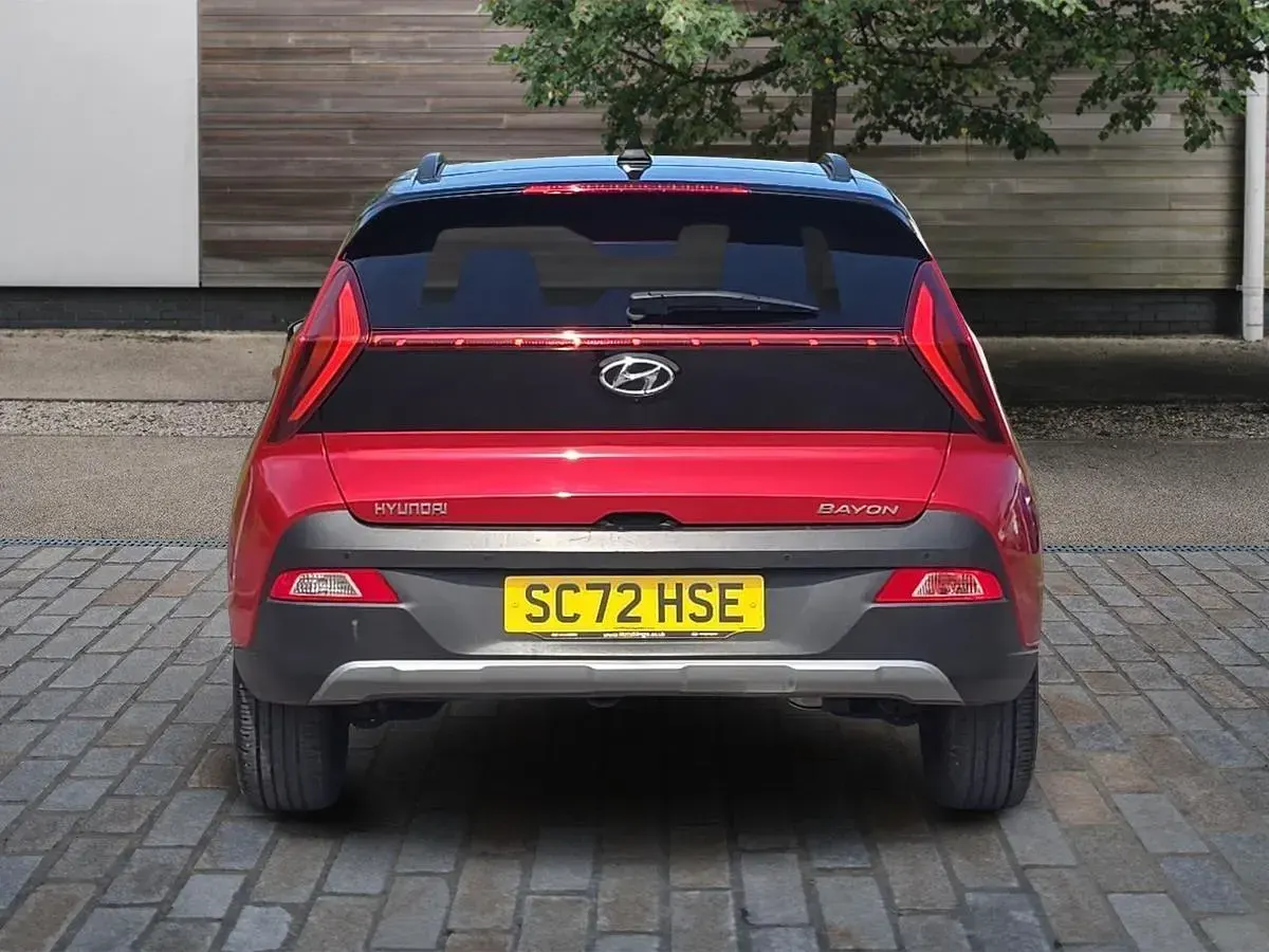 Używany Hyundai Bayon Ultimate 2022 Czerwony SUV