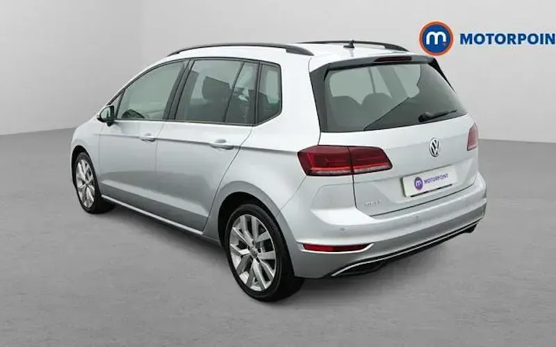 Used VW Golf VII Match 150 HP (110 kW) 2019 Silver Hatchback