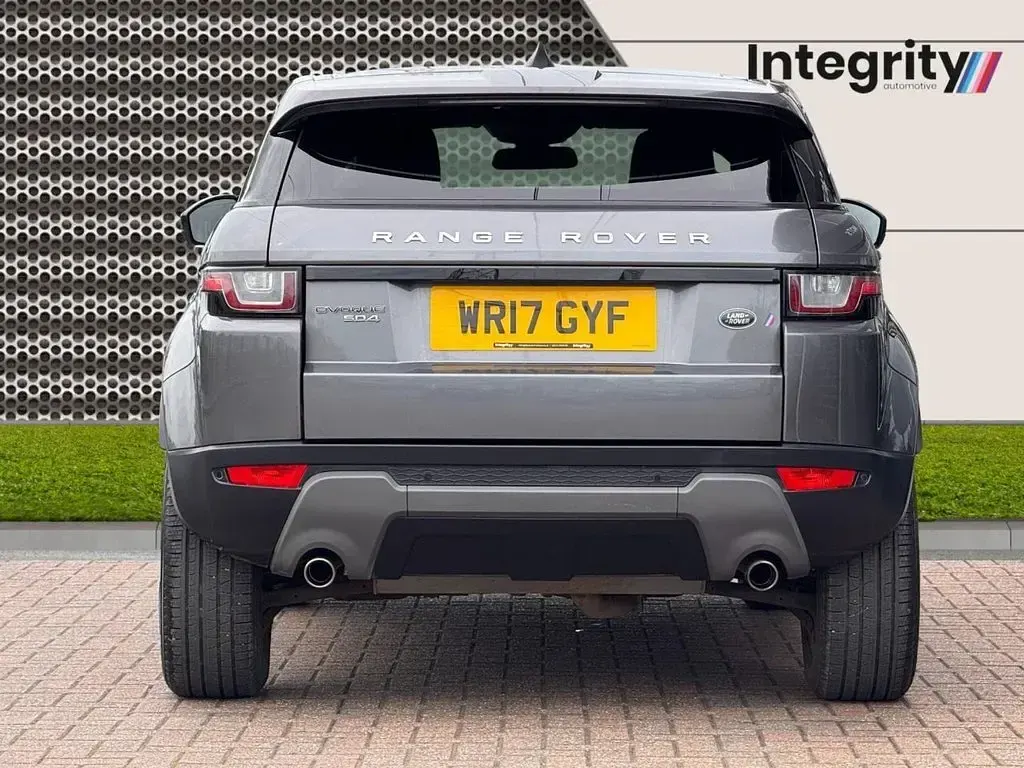 Used Land Rover Range Rover evoque SE 2017 Grey Estate