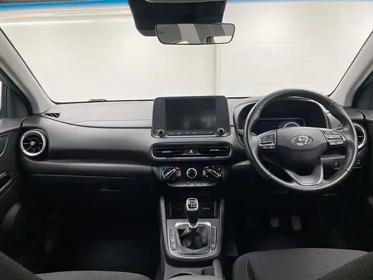 Used Hyundai Kona SE 120 HP (88 kW) 2022 Grey SUV