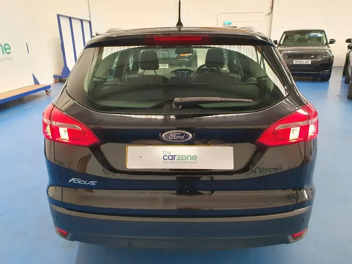 Used Ford Focus Titanium 120 HP (88 kW) 2015 Black Estate