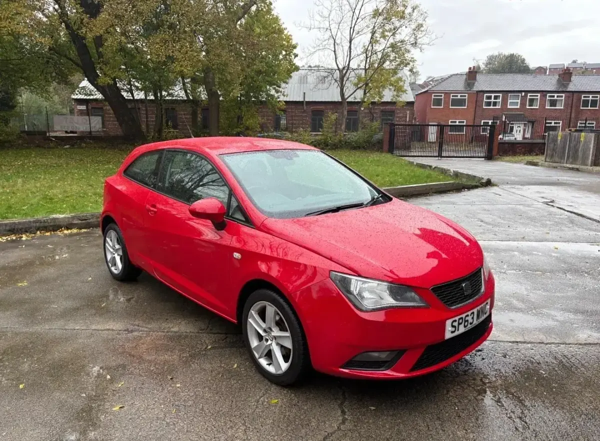 Second-hand Seat Ibiza 85 CP (62 kW) 2013 Roșu Hatchback