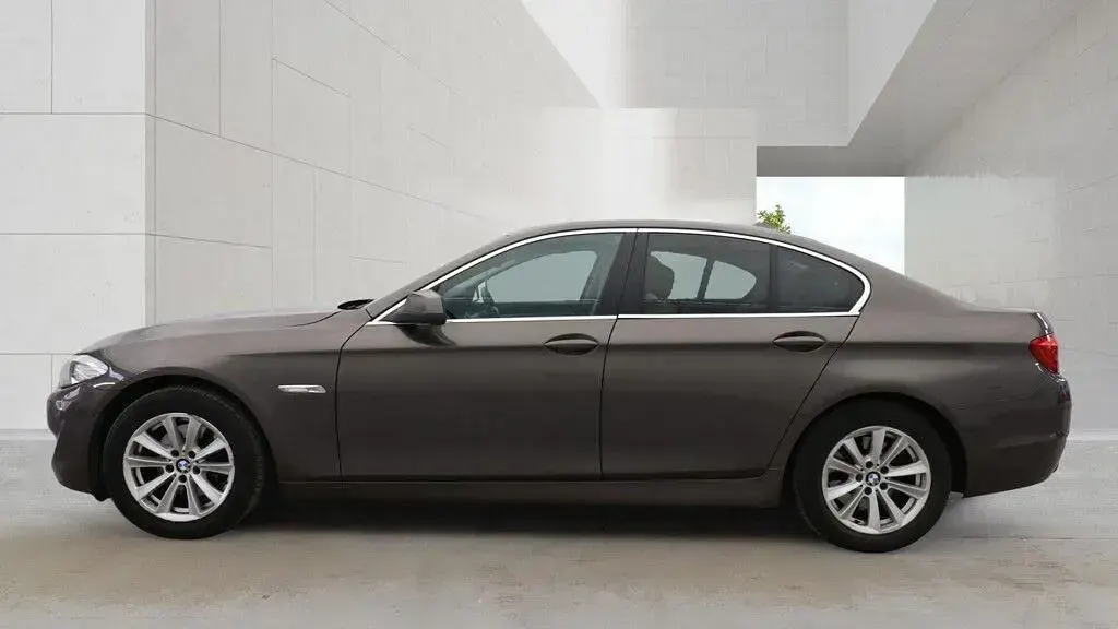 Used BMW 520 Impressive 2011 Brown Sedan