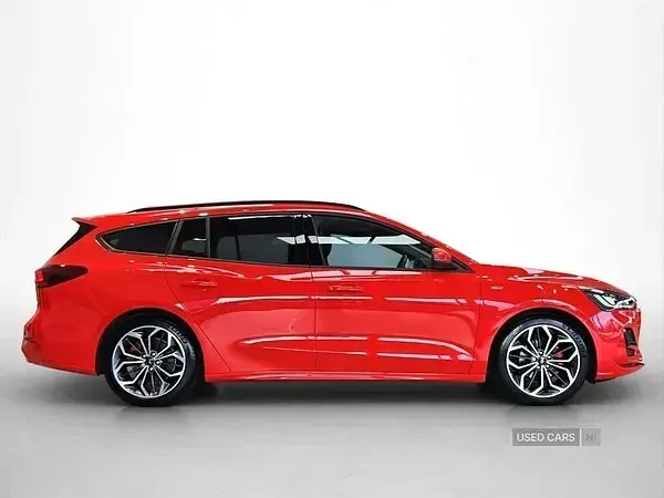New Ford Focus ST-Line X 125 HP (91 kW) 2026 Red Estate