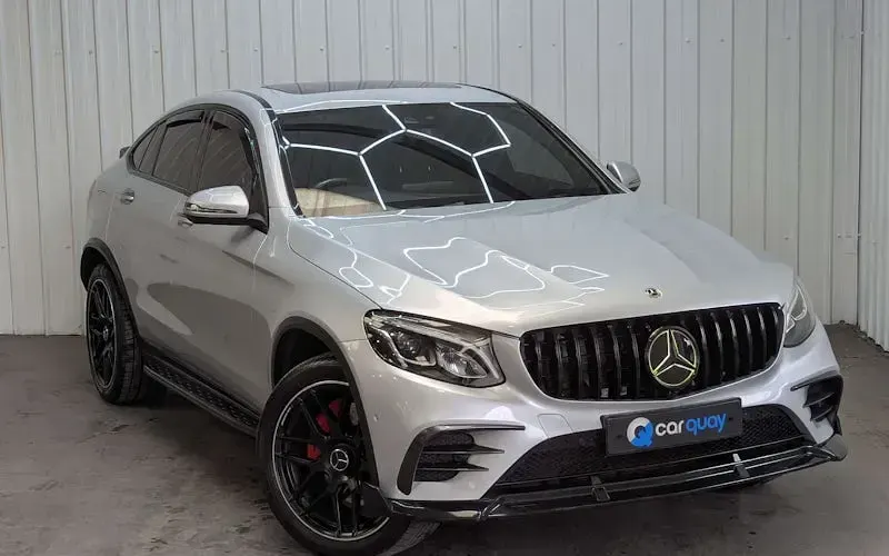 Usado Mercedes E250 AMG line 204 HP (150 kW) 2019 Coupé