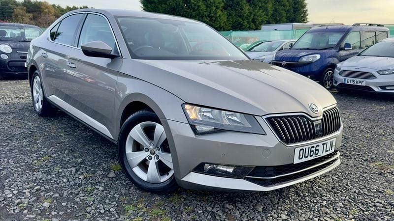 Beige Used 2016 Skoda Superb GreenLine Hatchback | £6,795 (Expensive) - Image 1/3