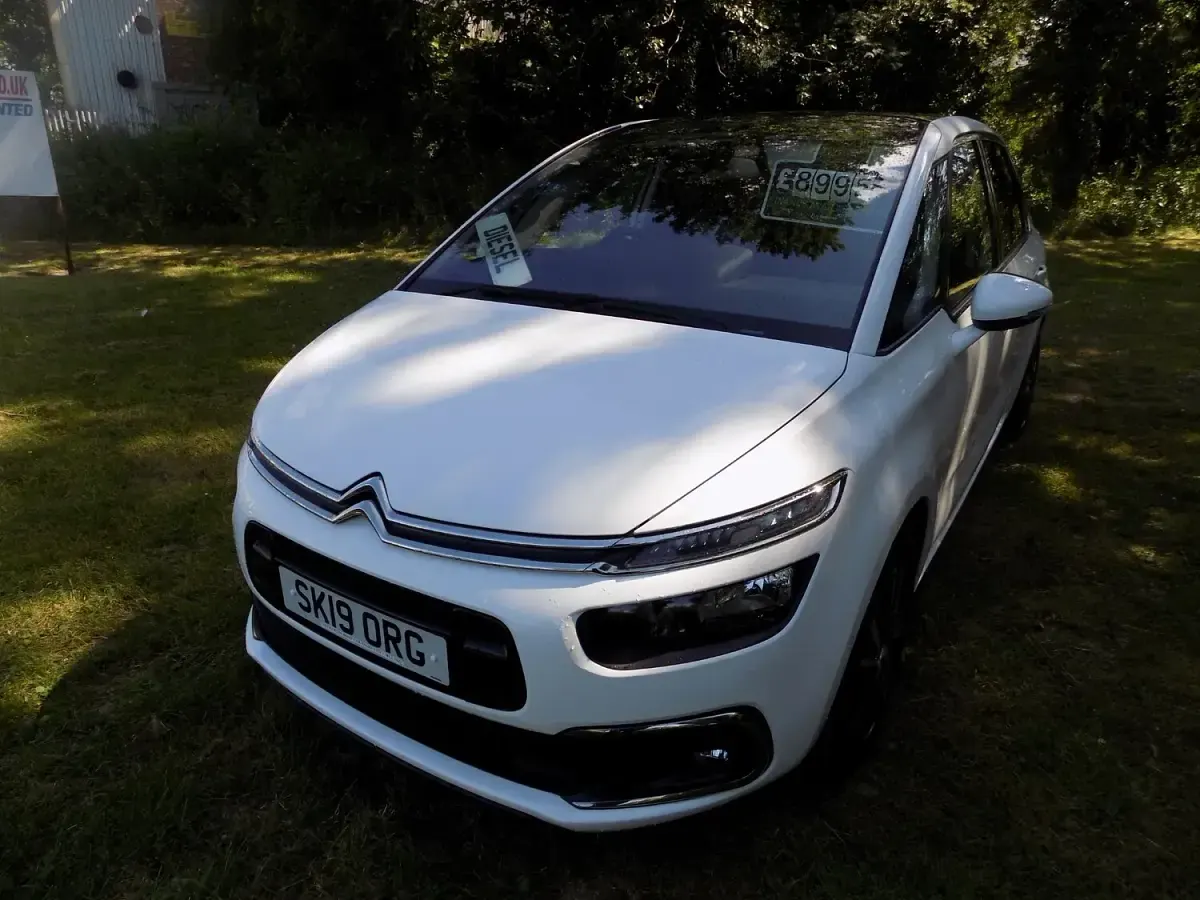Used Citroën C4 Flair 2019 White MPV