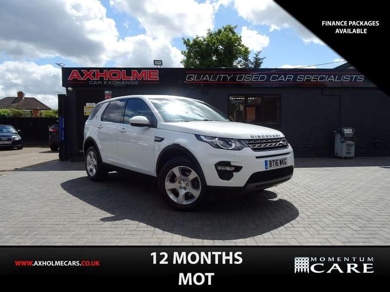 White Used 2016 Land Rover Discovery Sport SE SUV | £9,995 (Fair price) - Image 1/4