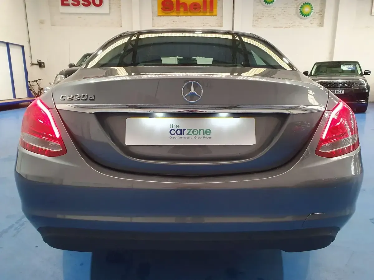 Used Mercedes C220 SE 194 HP (142 kW) 2019 Grey Sedan