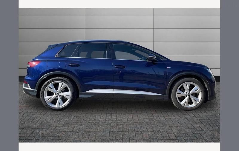 Used Audi Q4 e-tron S-Line 219 kW (299 HP) 2022 Navarra blue SUV