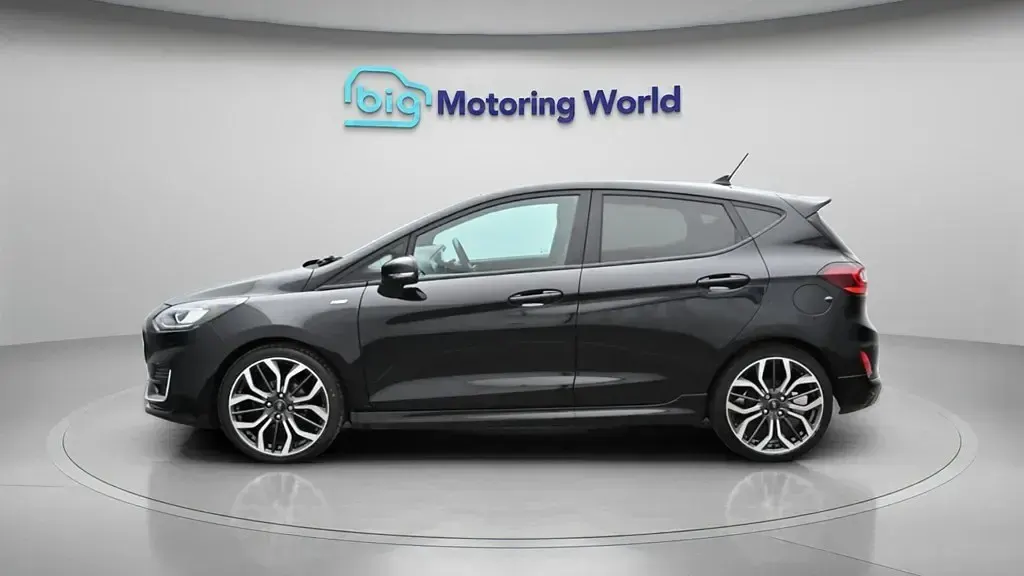 Używany Ford Fiesta ST-Line 100 KM (73 kW) 2022 Czarny Hatchback