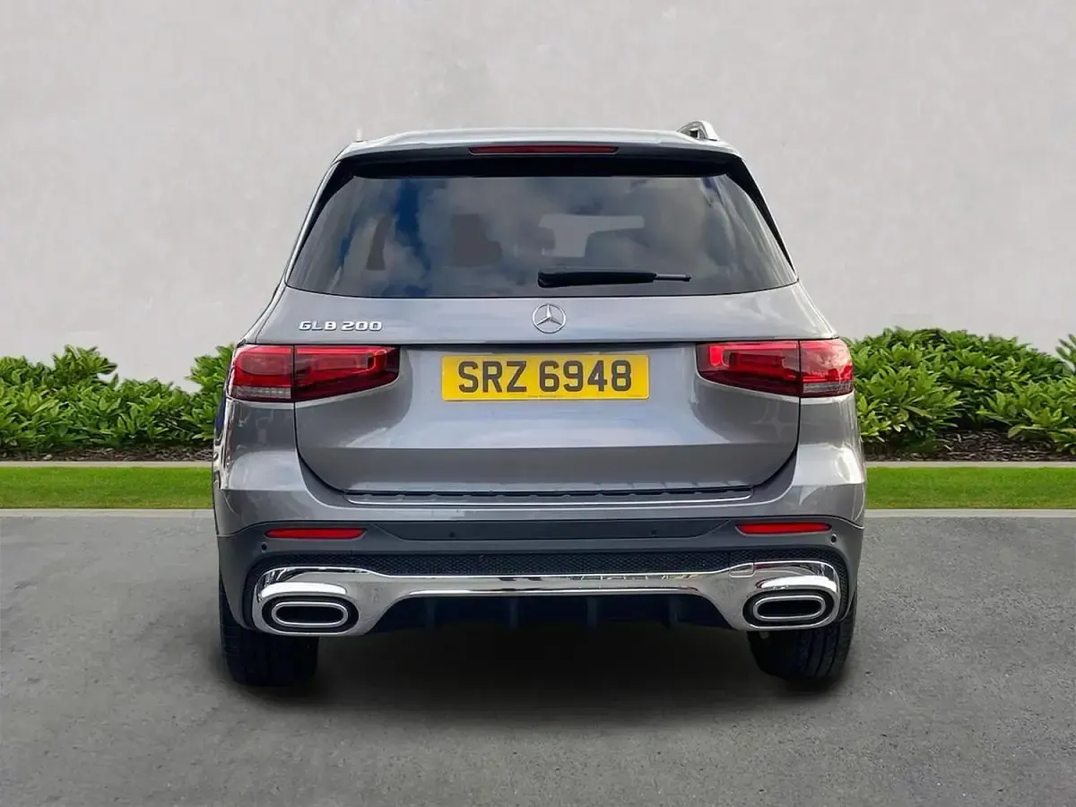 Used Mercedes GLB200 AMG Line Premium 163 HP (119 kW) 2021 Grey SUV