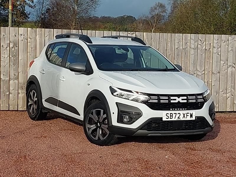 Used Dacia Sandero Journey 100 HP (73 kW) 2023 White Hatchback