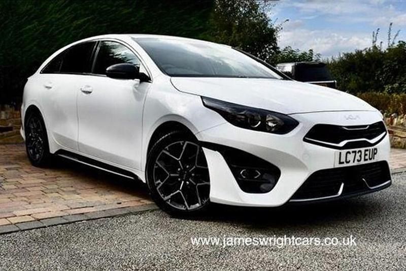 Used 2023 Kia ProCeed 2 Hatchback | £17,990 (Fair price) - Image 1/1