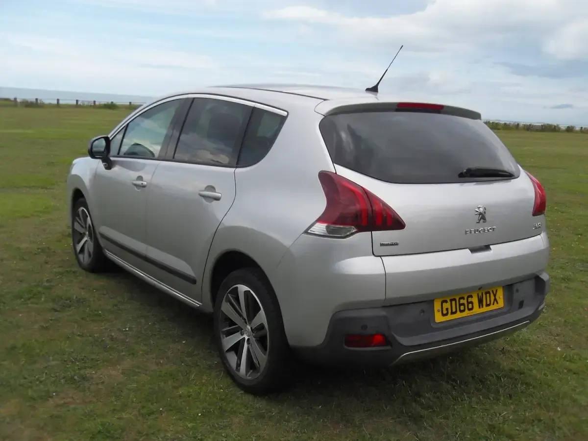 Used Peugeot 3008 Allure 2016 Silver Hatchback