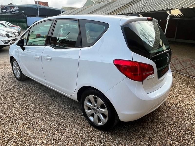Used Vauxhall Meriva 2017 White MPV