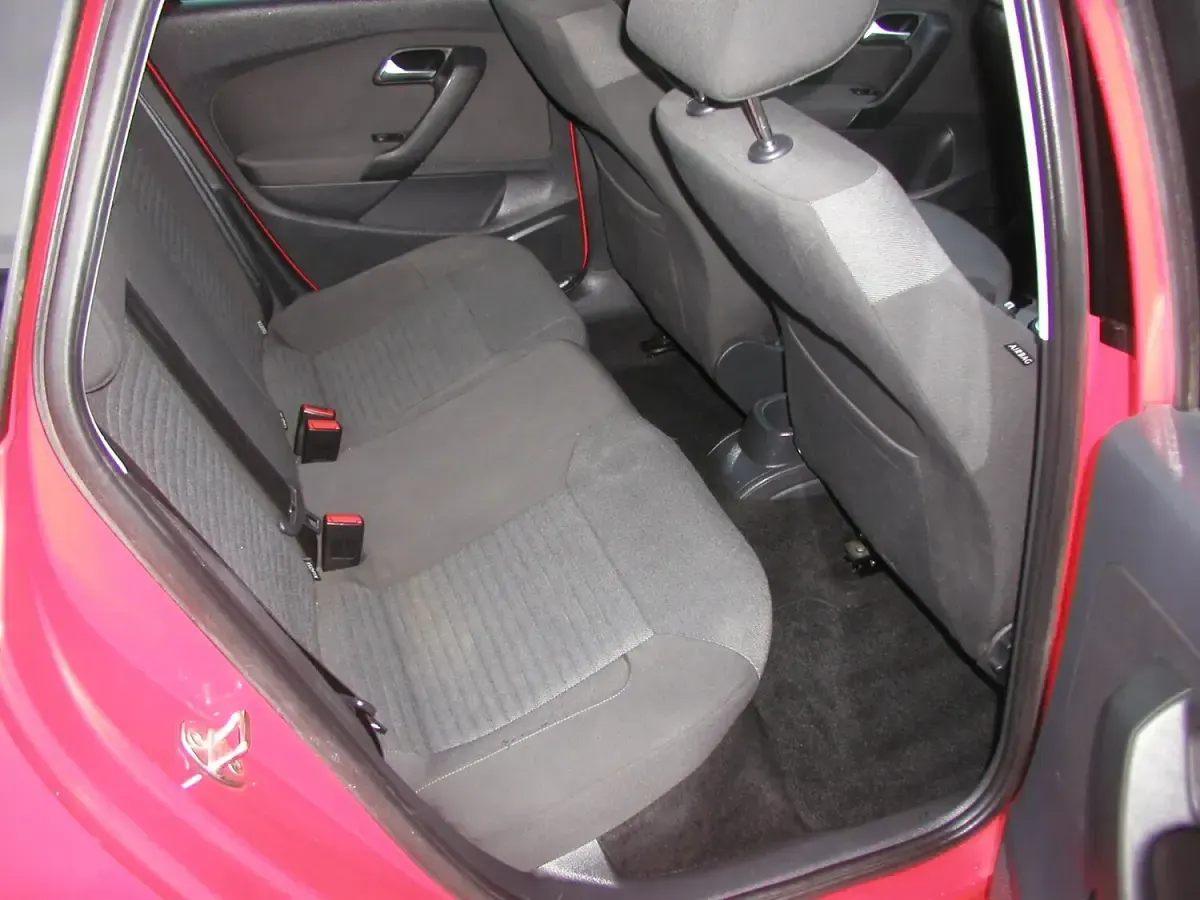 Used VW Polo Edition 60 HP (44 kW) 2014 Red Hatchback