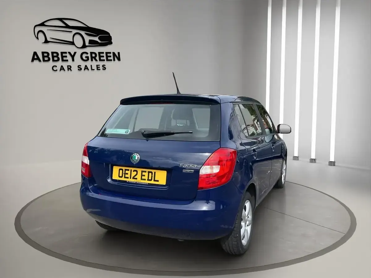 Used Skoda Fabia SE 84 HP (61 kW) 2012 Blue Hatchback