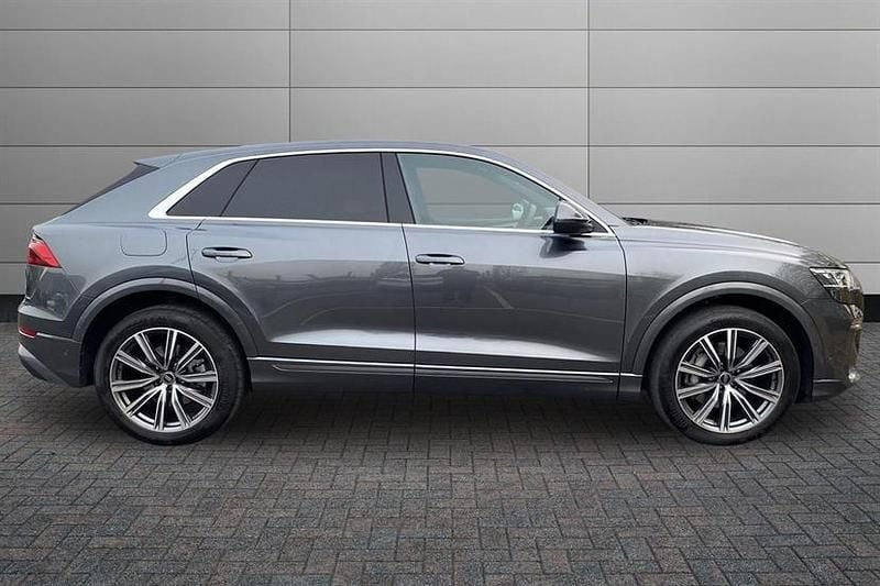 Used Audi Q8 S-Line 340 HP (250 kW) 2024 Daytona grey SUV