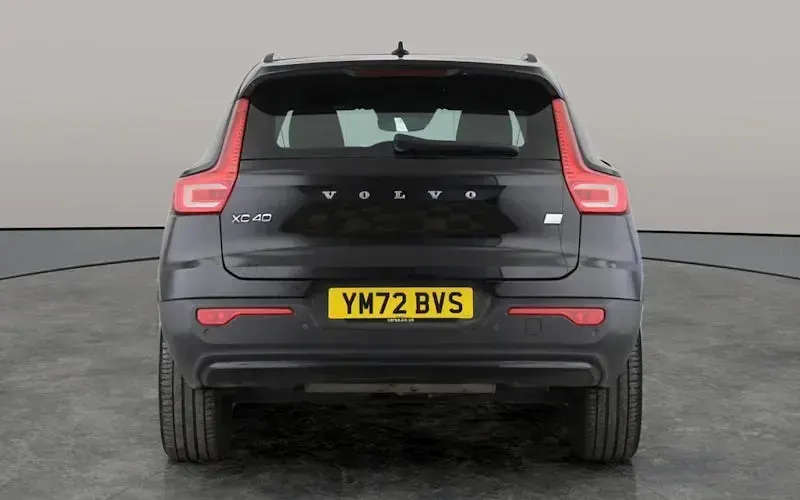 Used Volvo XC40 Plus 211 HP (155 kW) 2022 Black SUV