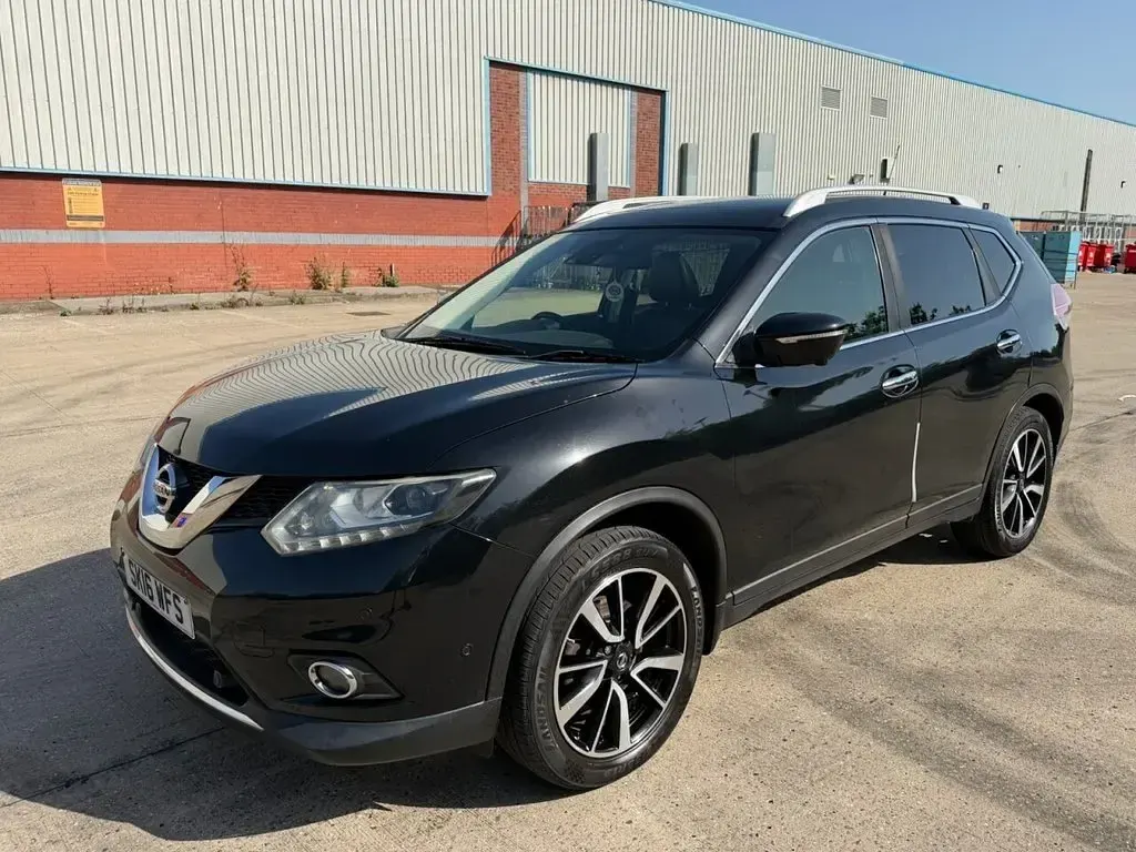 Used Nissan X-Trail Tekna 130 HP (95 kW) 2016 Black SUV