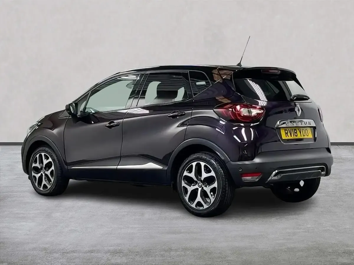 Used Renault Captur Signature S 90 HP (66 kW) 2018 Mauve/black SUV