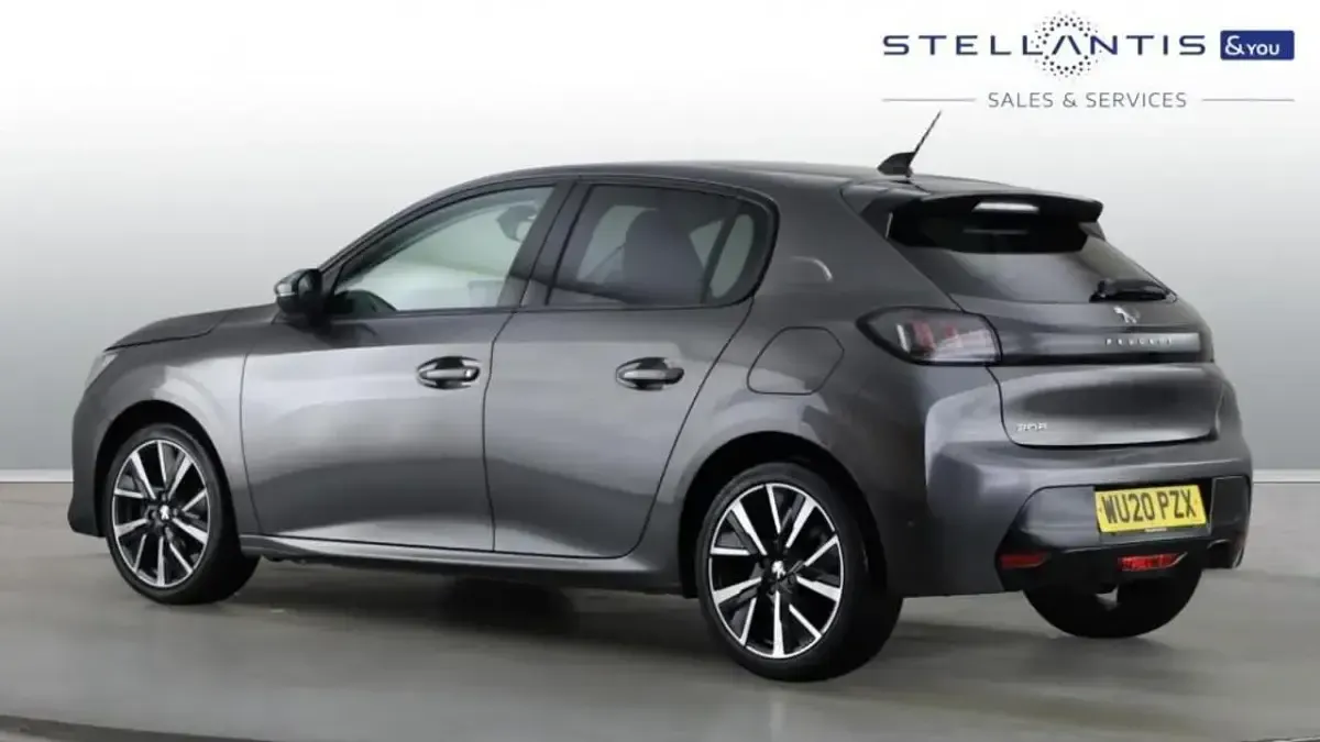 Used Peugeot 208 Allure 99 HP (72 kW) 2020 Grey Hatchback