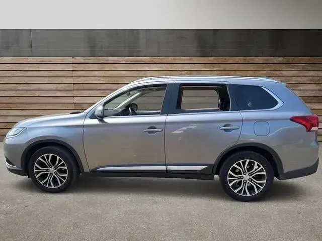Used Mitsubishi Outlander 147 HP (108 kW) 2018 Grey SUV