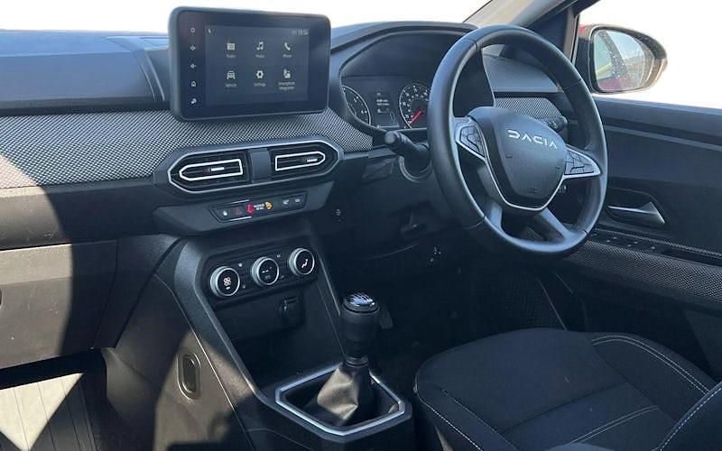 Second-hand Dacia Jogger Expression 110 CP (80 kW) 2025 Monovolum