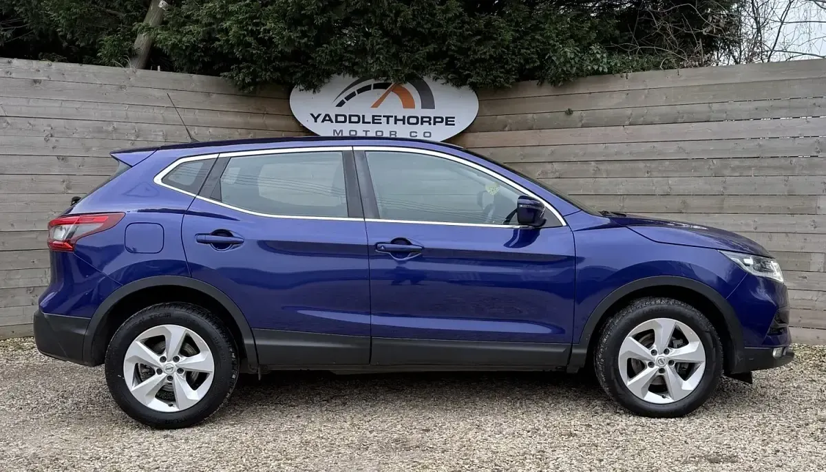 Used Nissan Qashqai Acenta 110 HP (80 kW) 2017 Blue SUV