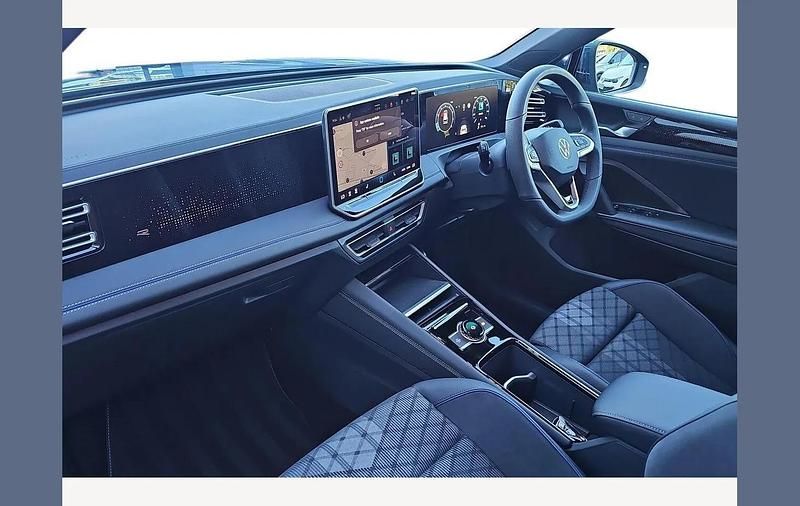 Used VW Tiguan R-line 150 HP (110 kW) 2025 Blue SUV