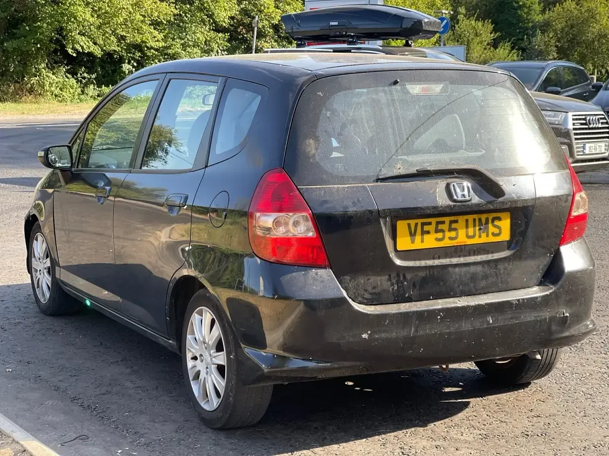 Used Honda Jazz SE 83 HP (61 kW) 2006 Black Hatchback