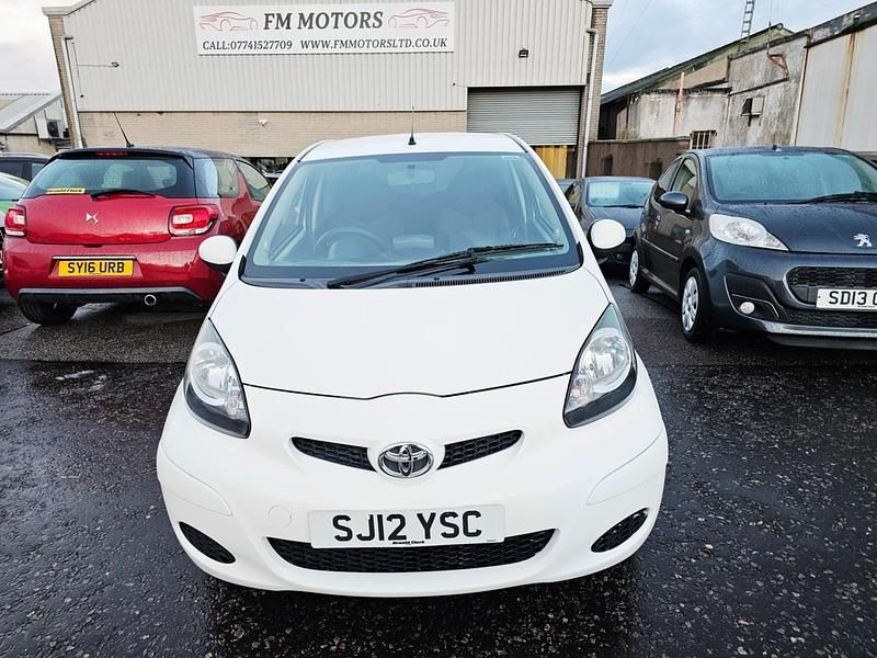 White Used 2012 Toyota Aygo Hatchback | £3,495 (Fair price) - Image 1/4