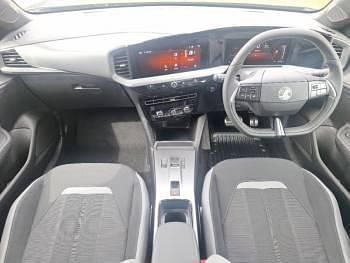 Image 3/4
