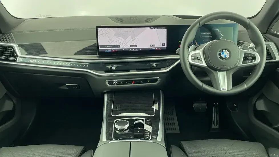 Gebraucht BMW X5 M Sport 298 PS (219 kW) 2024 Schwarz SUV