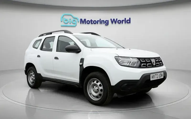 Used Dacia Duster Essentiel 90 HP (66 kW) 2022 White SUV