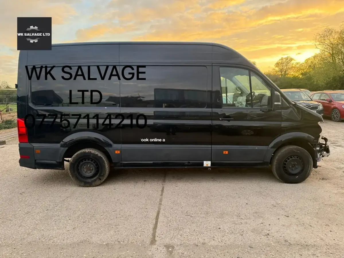 Used VW Crafter Startline 140 HP (102 kW) 2021 Black Van