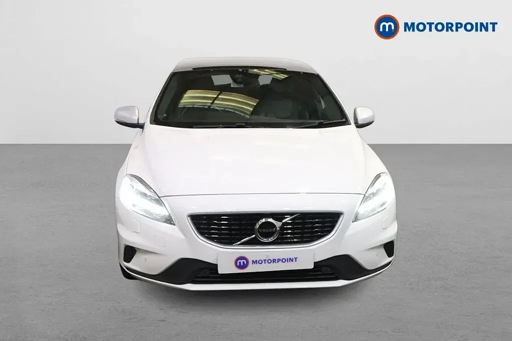 Used Volvo V40 R-Design Pro 150 HP (110 kW) 2018 White Hatchback